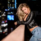 Riley Steele in 'Hot Steele'